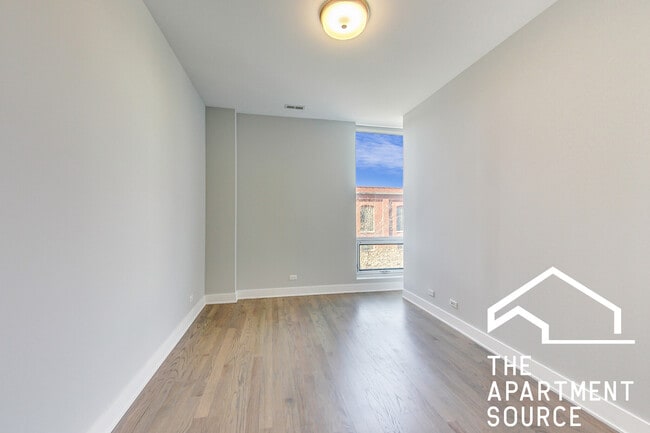 Foto del edificio - 2348 N Lister Ave