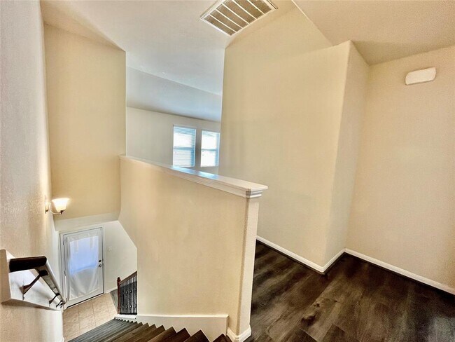 Building Photo - 14902 Breezy Forest Ln