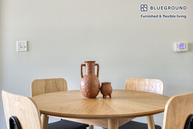 Foto del edificio - 1 Whittemore Ave