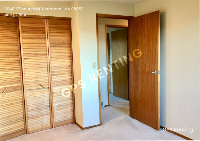 Building Photo - Beautiful 4 Bedroom near Microsoft Availab...