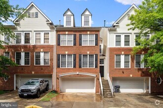 Building Photo - 46188 Cecil Terrace