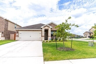 Building Photo - 17920 Fairbridge Ln