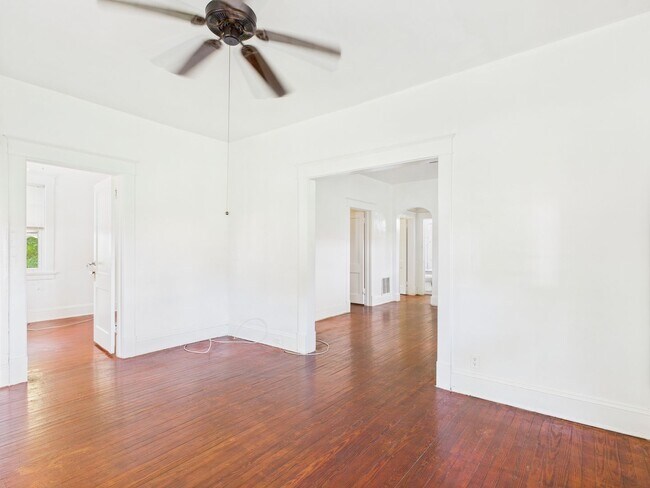 Foto del edificio - 2404 Yorktown Ave