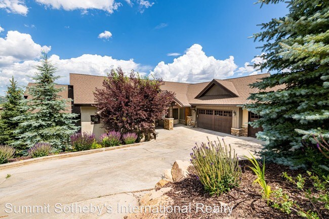 Foto del edificio - 4 br, 6 bath House - 2017 High Street