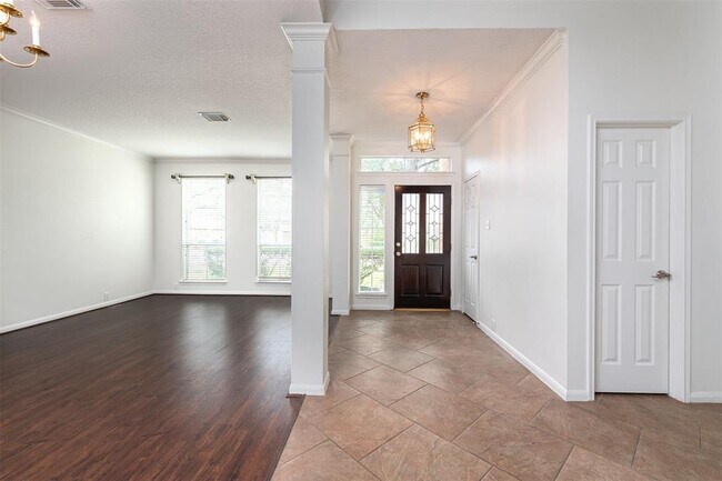 Building Photo - 12831 Dove Point Ln