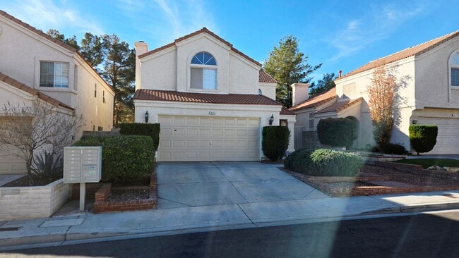 Foto del edificio - 9013 Quiet Cove Way