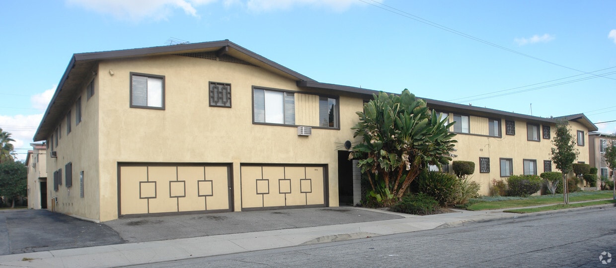 Primary Photo - 265 E Navilla Pl