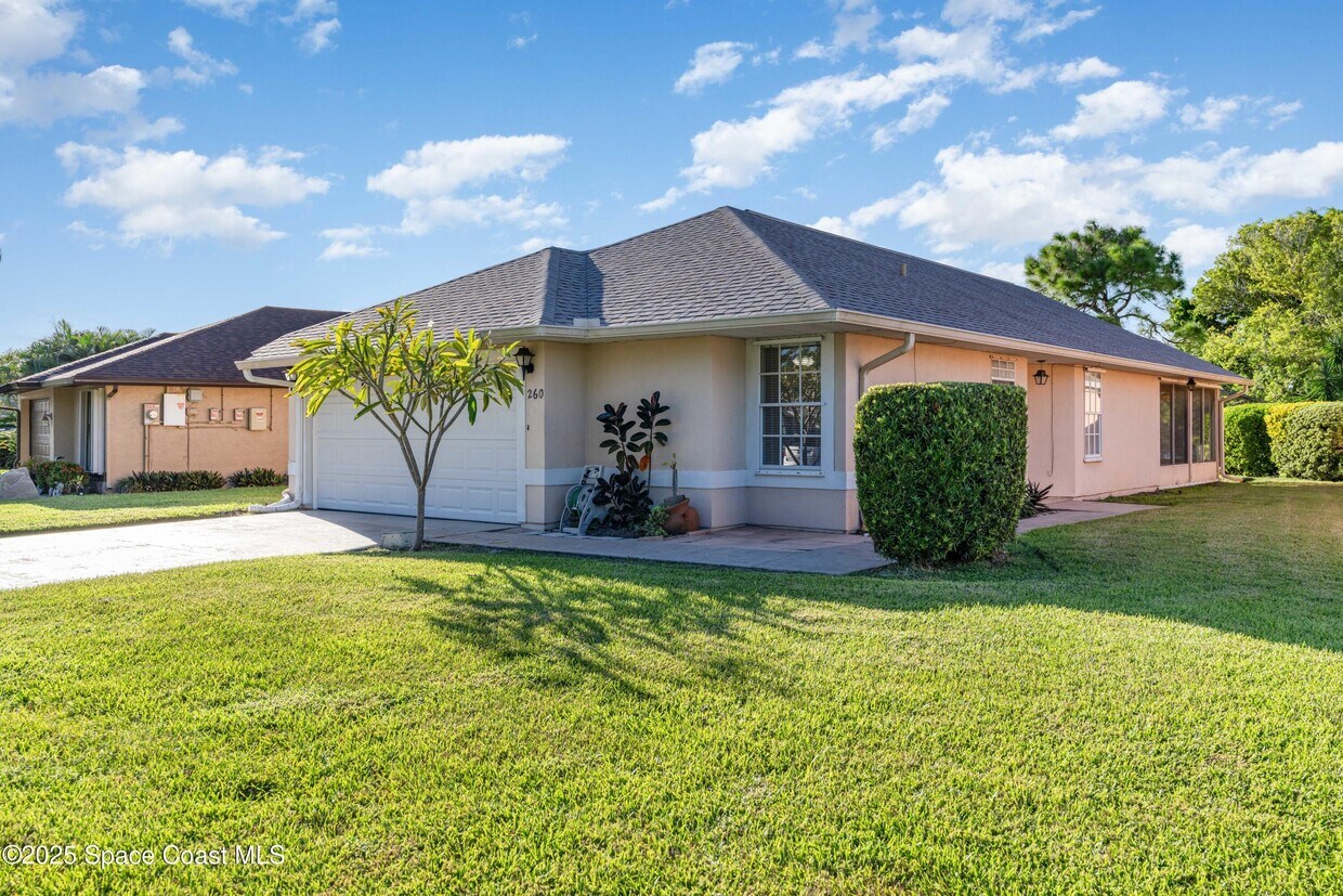 Foto principal - 260 Concord Way