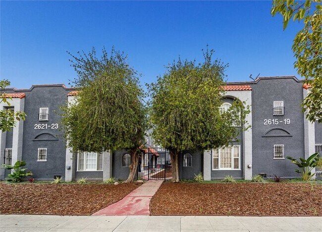 Foto del edificio - 2615 S Victoria Ave