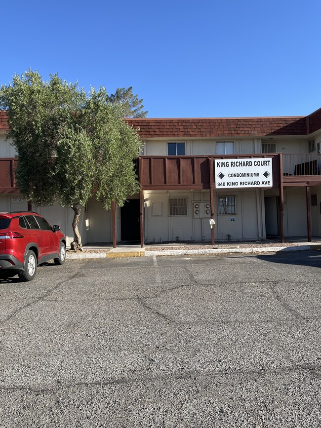 Building Photo - 5316 S Swenson St