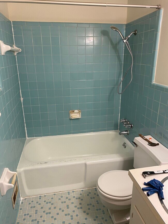 152 E 12th St, Newton, NC 28658 Townhome Rentals in Newton NC