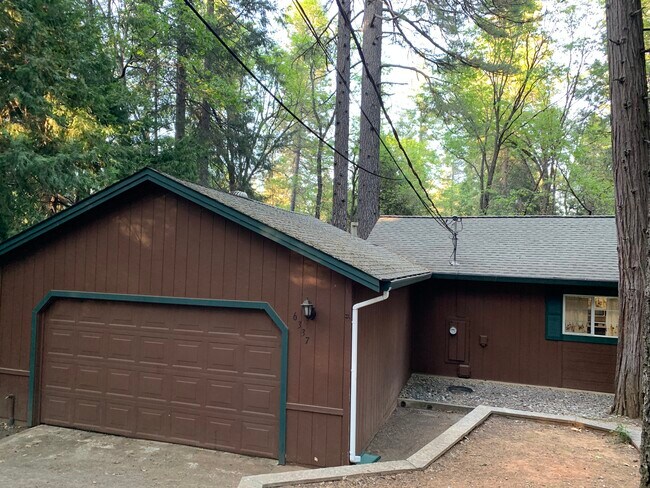 Foto del edificio - 6337 Amherst Way