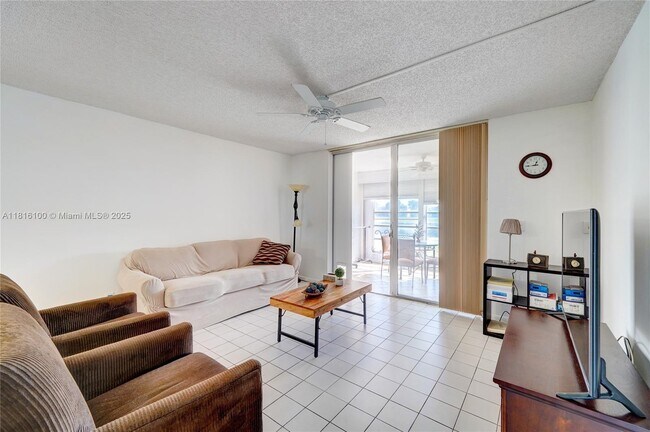 Foto del edificio - 7620 NW 18th St