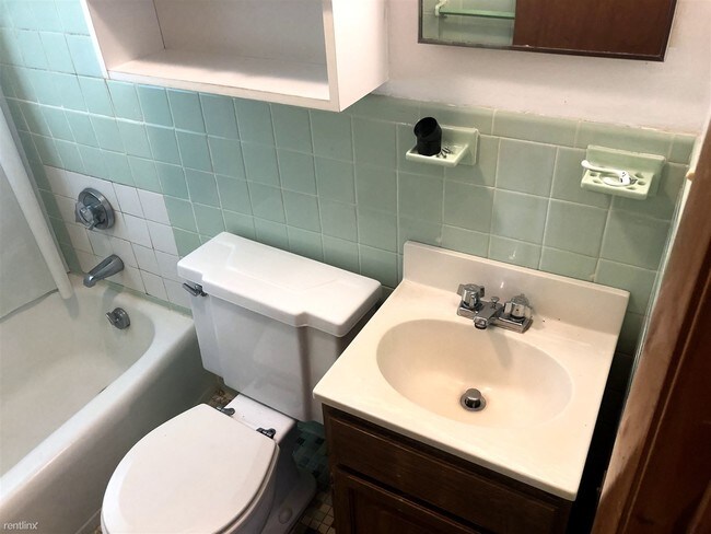 Foto del edificio - 3 br, 2 bath House - 63 Stowecroft Rd