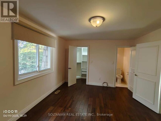 Building Photo - 4 Stonedale Placeway