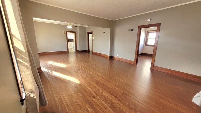 Building Photo - 806.1