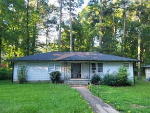 Building Photo - 504 Past St