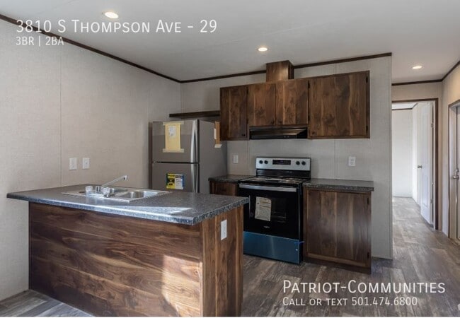 Building Photo - 3810 S Thompson St