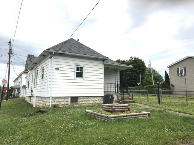 Building Photo - 500 Maryland Ave