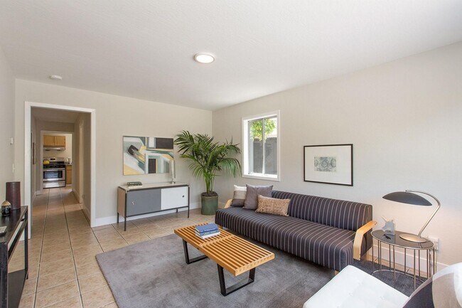 Foto del edificio - Wonderful Berkeley Flat