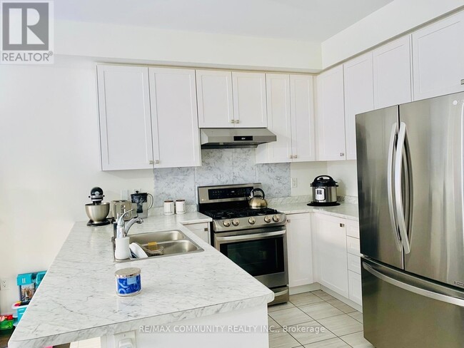 Building Photo - 1163 Enchanted Crescent