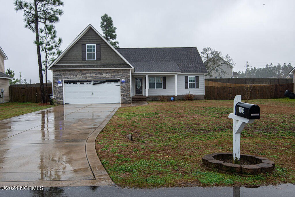 Primary Photo - 302 Sinclair Ln