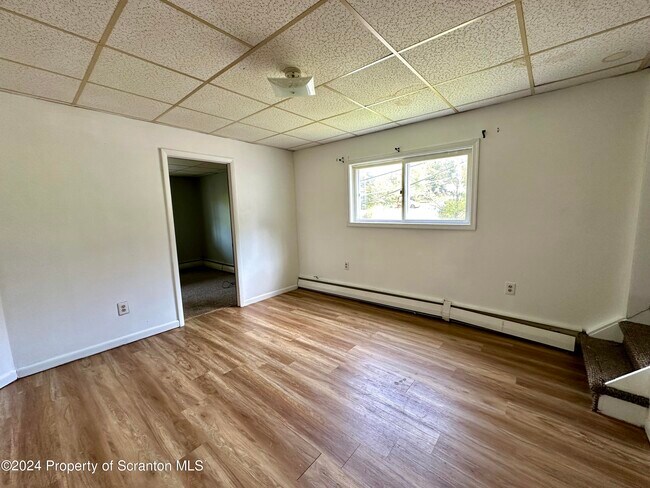 Building Photo - 320 Morse Ave