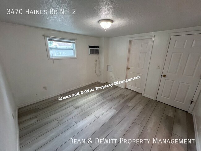 Foto del edificio - 3470 Haines Rd N