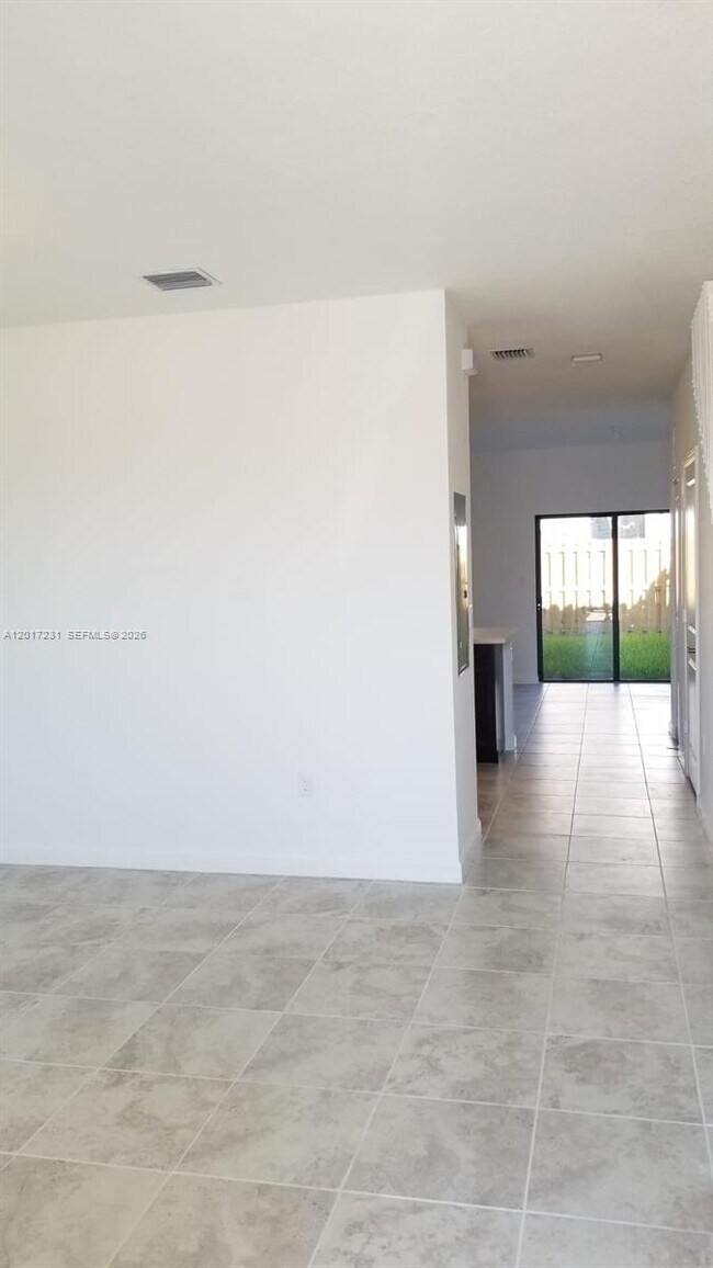 Building Photo - 11313 SW 250th Terrace