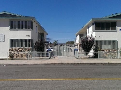 Foto principal - 1135 N Wilmington Blvd