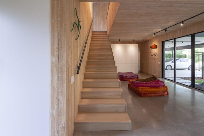 Building Photo - 104 N Adams Ave