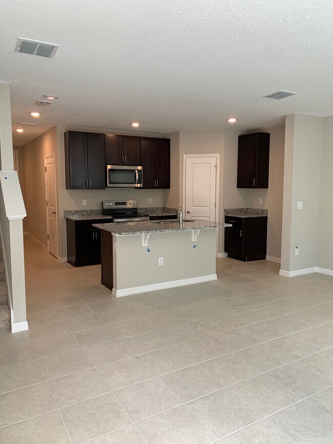 Foto del edificio - 5828 Ocean Isle Dr