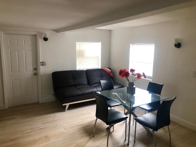 Foto del edificio - 14920 NE 10th Ave