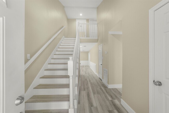 Foto del edificio - 4138 Club Valley Dr