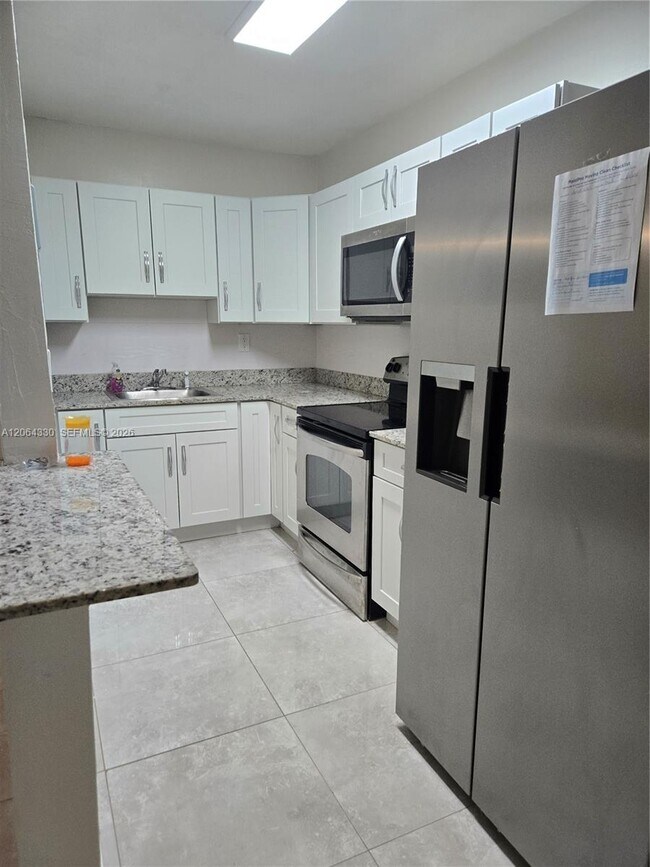 Foto del edificio - 4550 67th St