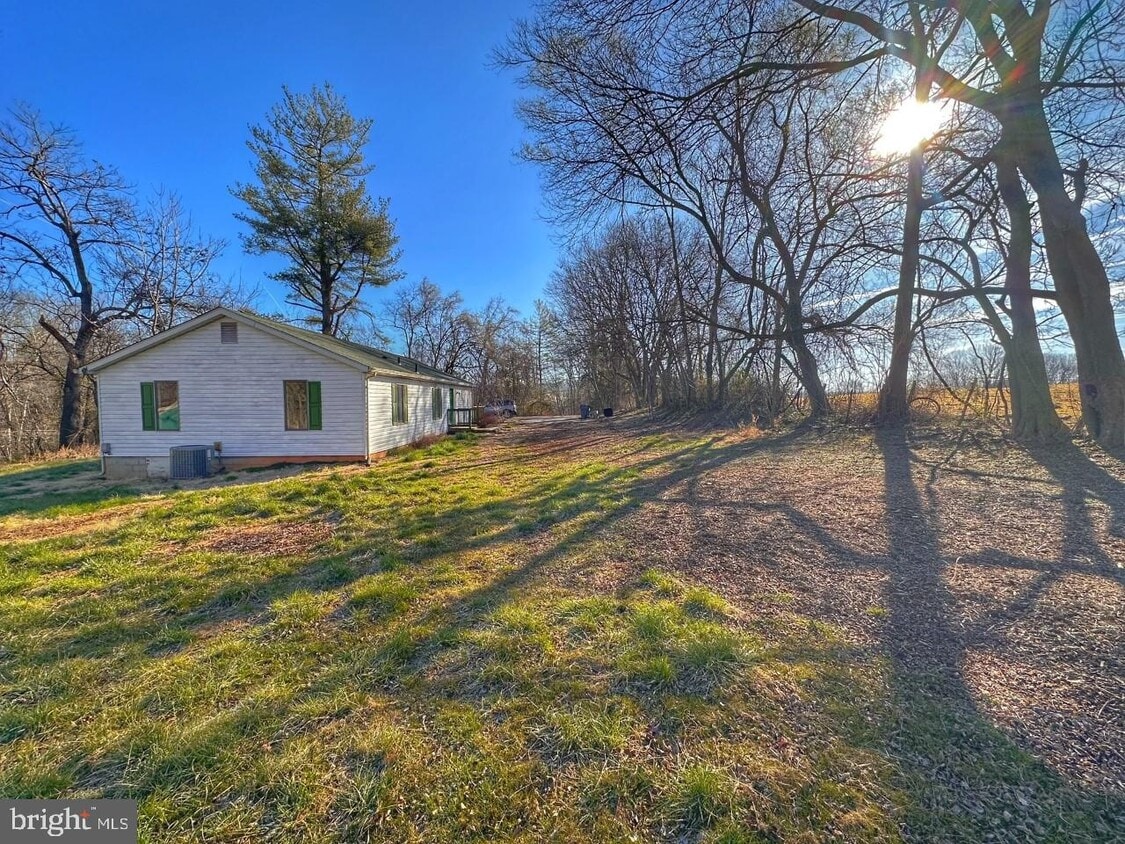 8524 Lakota Rd, Remington, VA 22734 House Rental in Remington, VA