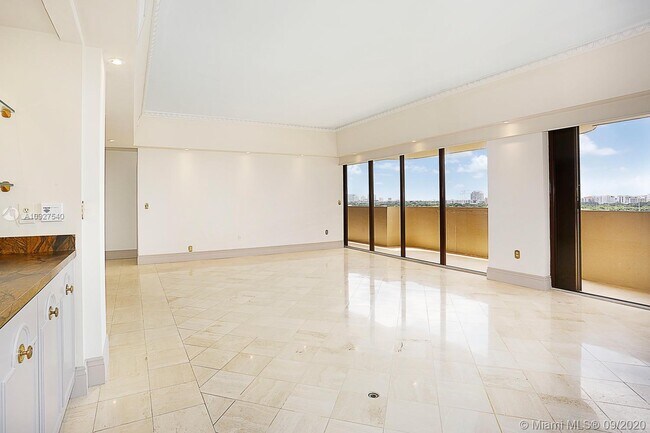 Foto del edificio - 600 Biltmore Way
