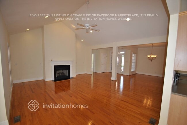 Foto del edificio - 1208 Champions Pointe Dr