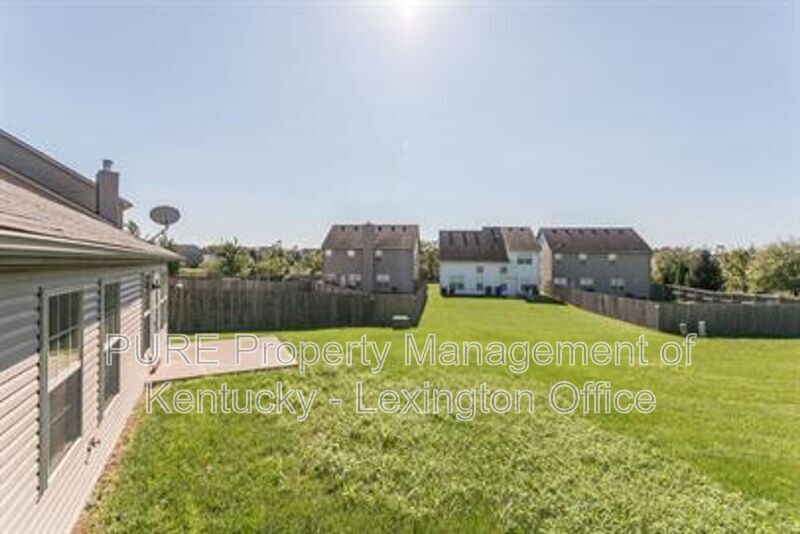 Building Photo - 1076 Stonecrop Dr