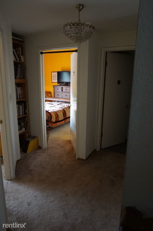 Building Photo - 3 br, 3 bath House - 7 Carpenter Court