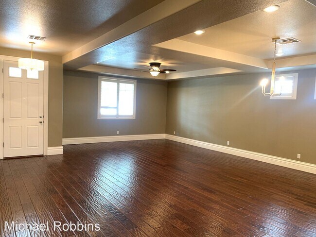 Building Photo - 4 br, 3 bath House - 520 Mia Isabella Court