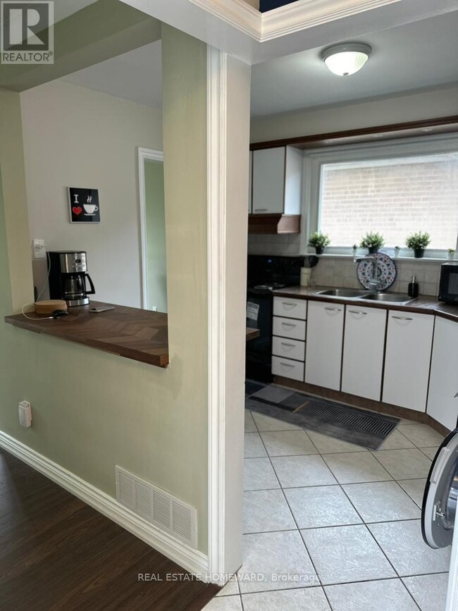 Building Photo - 267 Homewood Ave