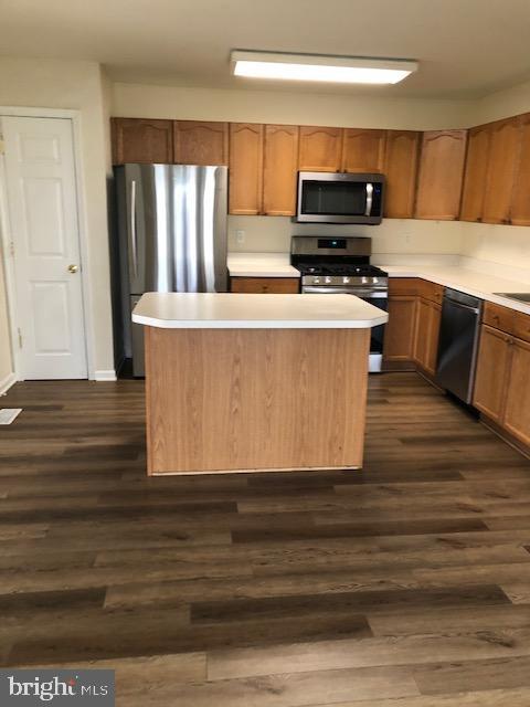 Building Photo - 19 E Calabash Ct
