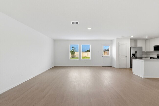 Building Photo - 629 Craven St