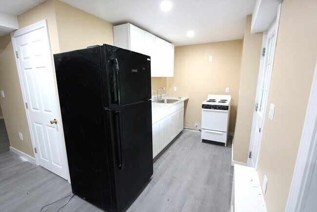 Foto del edificio - 322 Blackstone St