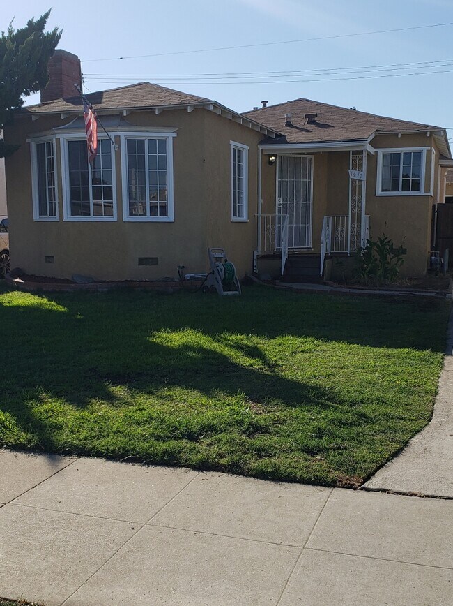 Front house - 1417 Milton Ave