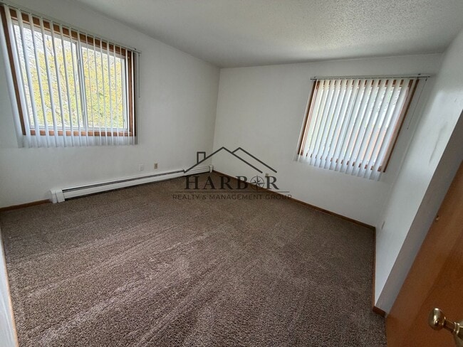 Foto del edificio - 110 2nd Ave NE