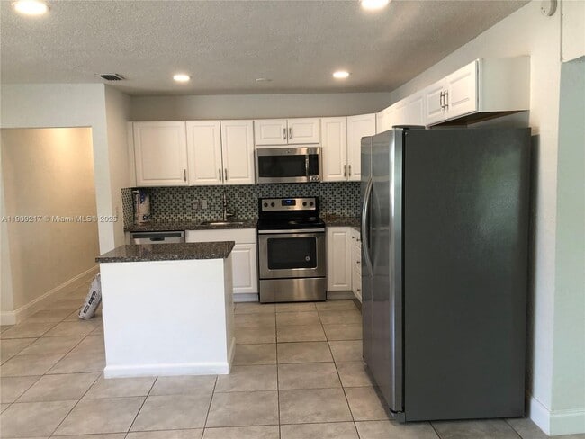 Foto del edificio - 1625 NW 9th Ave