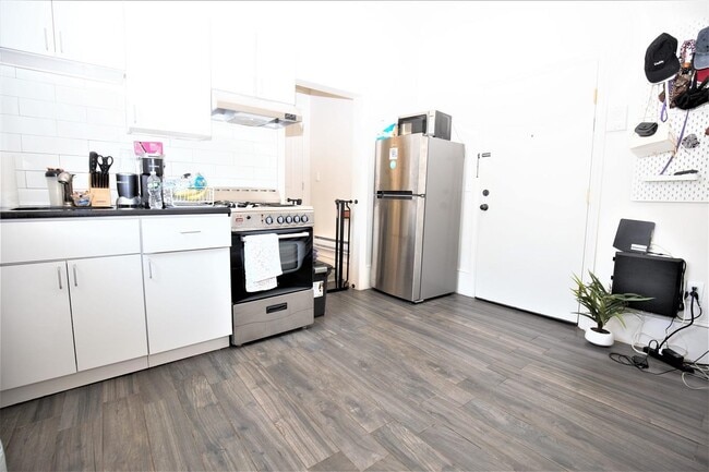 Foto del edificio - 227-229 Washington St