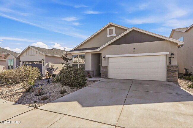 Foto del edificio - 6166 Hidden Psge Ave